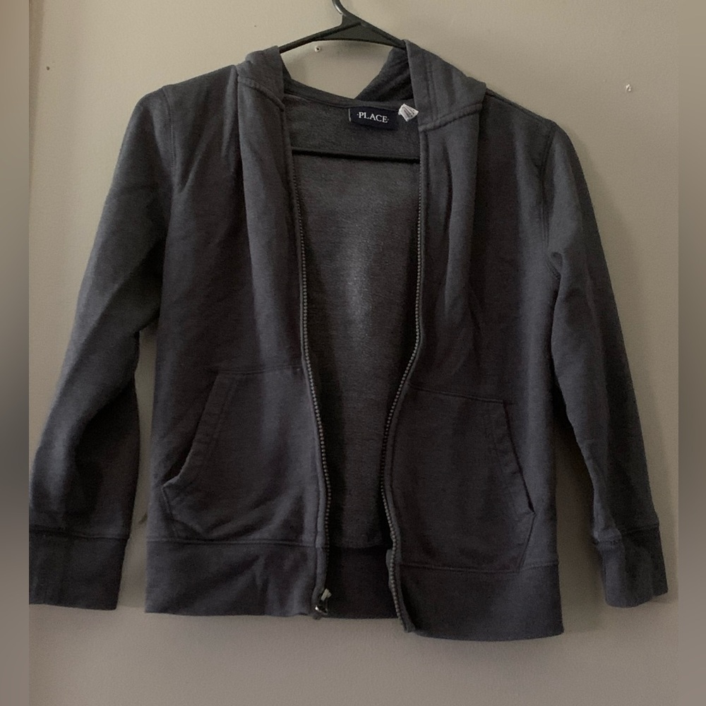 The children’s place Boys gray size 7/8 hoodie